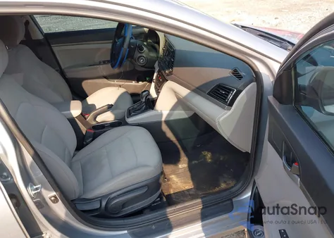 2017 Hyundai Elantra Se из США, поврежденный, VIN 5NPD74LF8HH112001